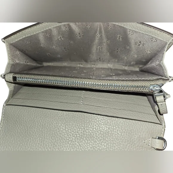 Tory Burch Pebbled Leather Continental Wallet in Light Gray - Picture 6 of 10